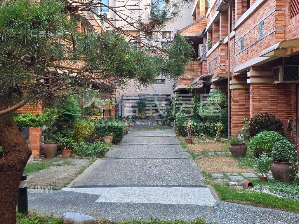 二期花園別墅房屋室內格局與周邊環境