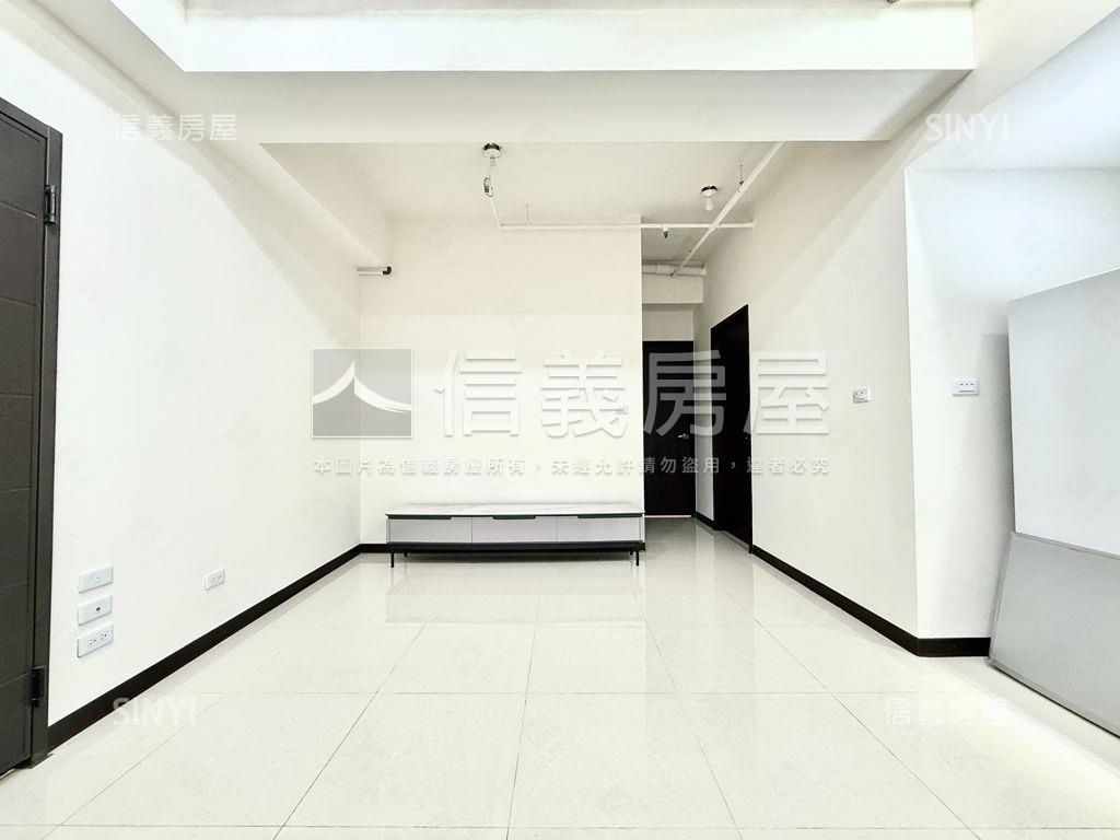 台南高鐵站旁三房平車房屋室內格局與周邊環境