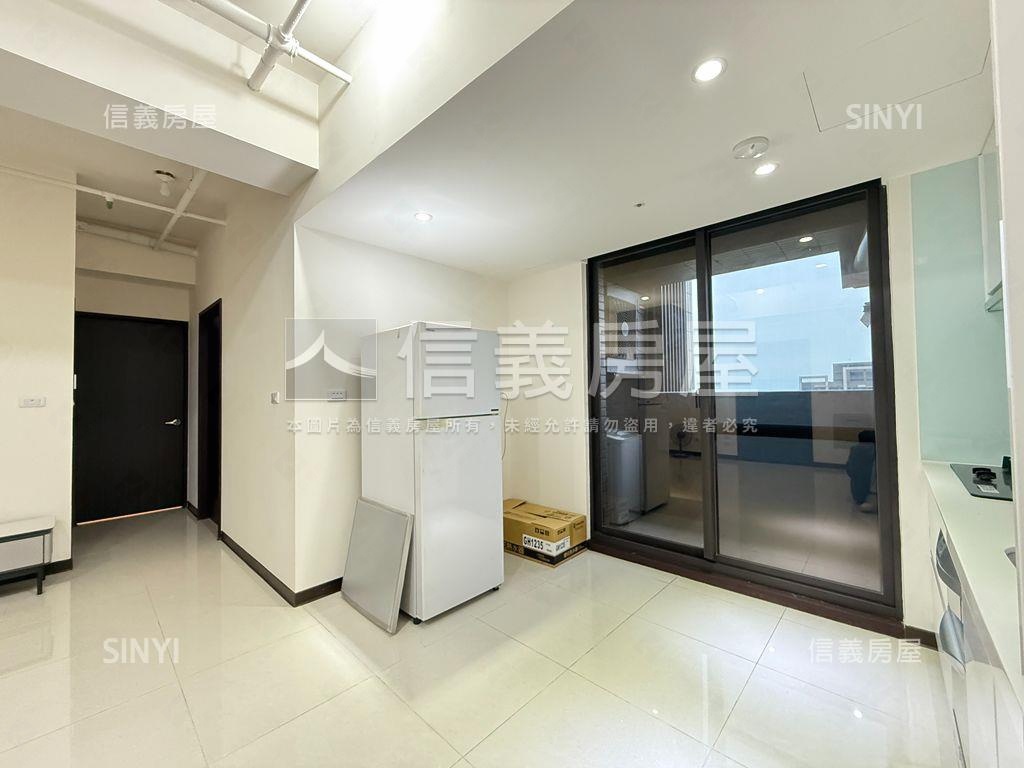 台南高鐵站旁三房平車房屋室內格局與周邊環境