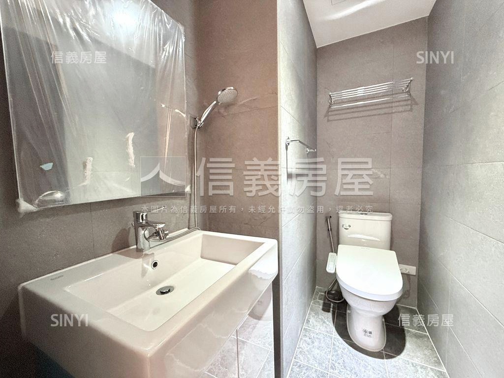 台南高鐵站旁三房平車房屋室內格局與周邊環境