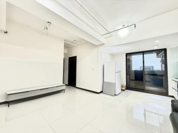 台南高鐵站旁三房平車