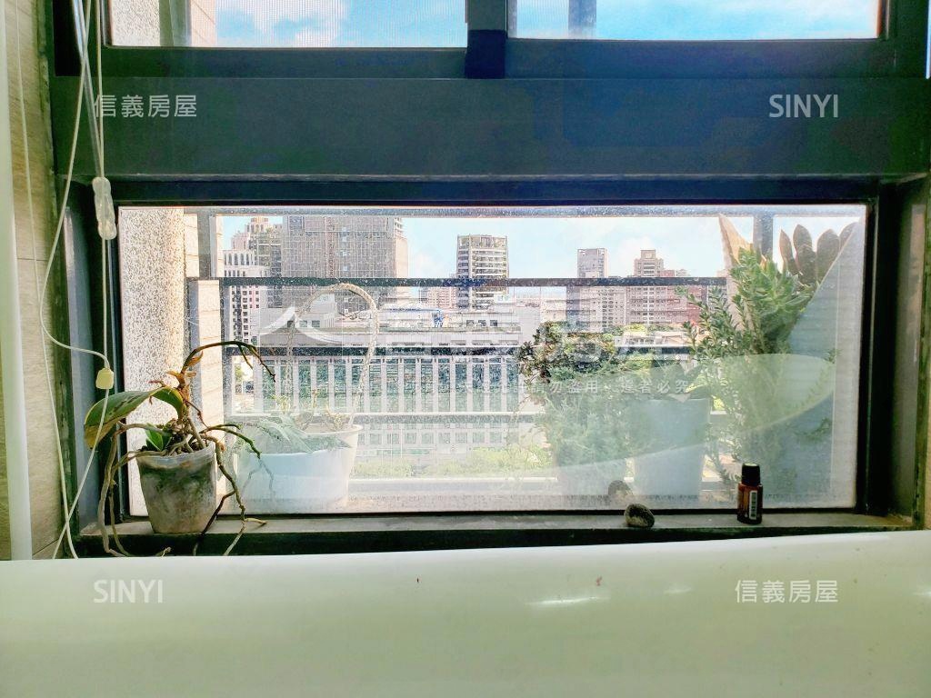 七期海悅豪景裝潢兩房平車房屋室內格局與周邊環境