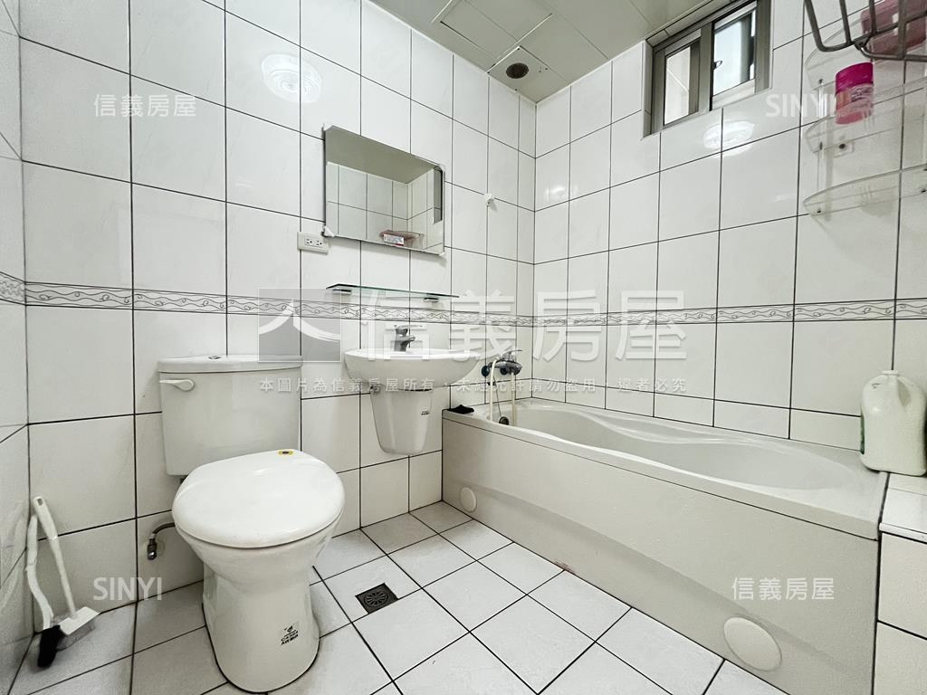 中信街稀有天然氣公寓二樓房屋室內格局與周邊環境