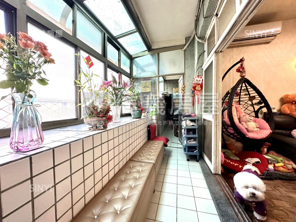 新埔捷運陽光花園方正美寓房屋室內格局與周邊環境