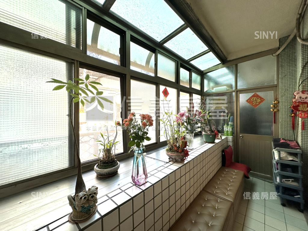 新埔捷運陽光花園方正美寓房屋室內格局與周邊環境