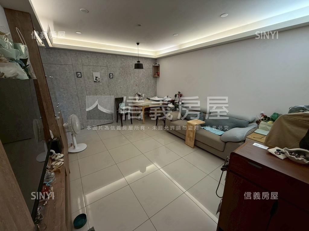 超花稀有正兩房車位房屋室內格局與周邊環境