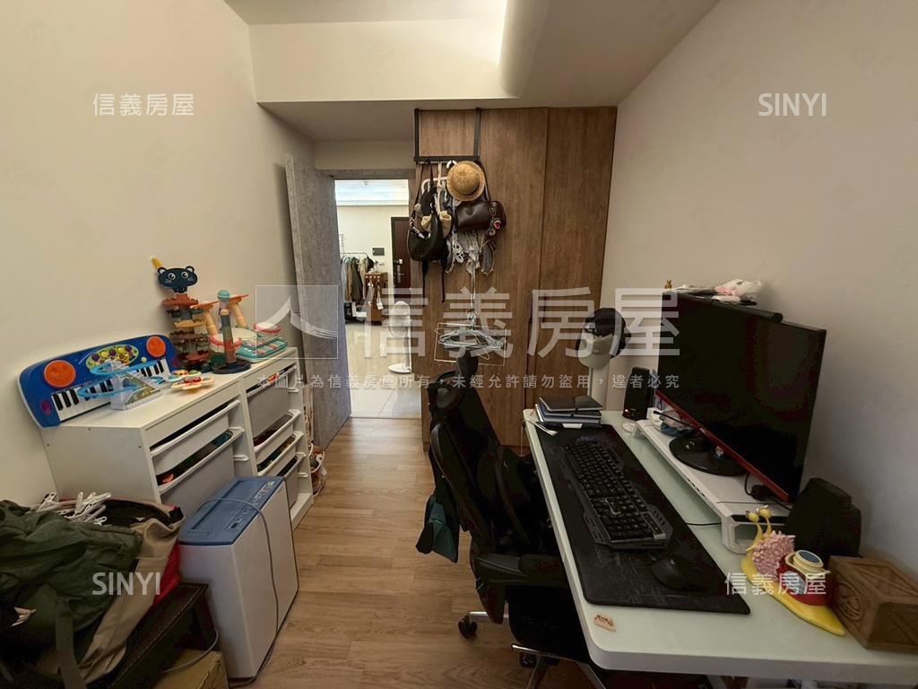 超花稀有正兩房車位房屋室內格局與周邊環境