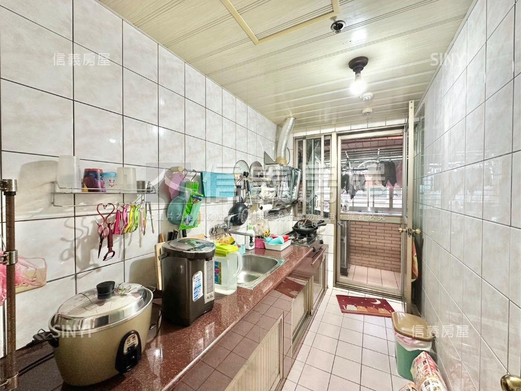 鳳翔４房採光美屋房屋室內格局與周邊環境