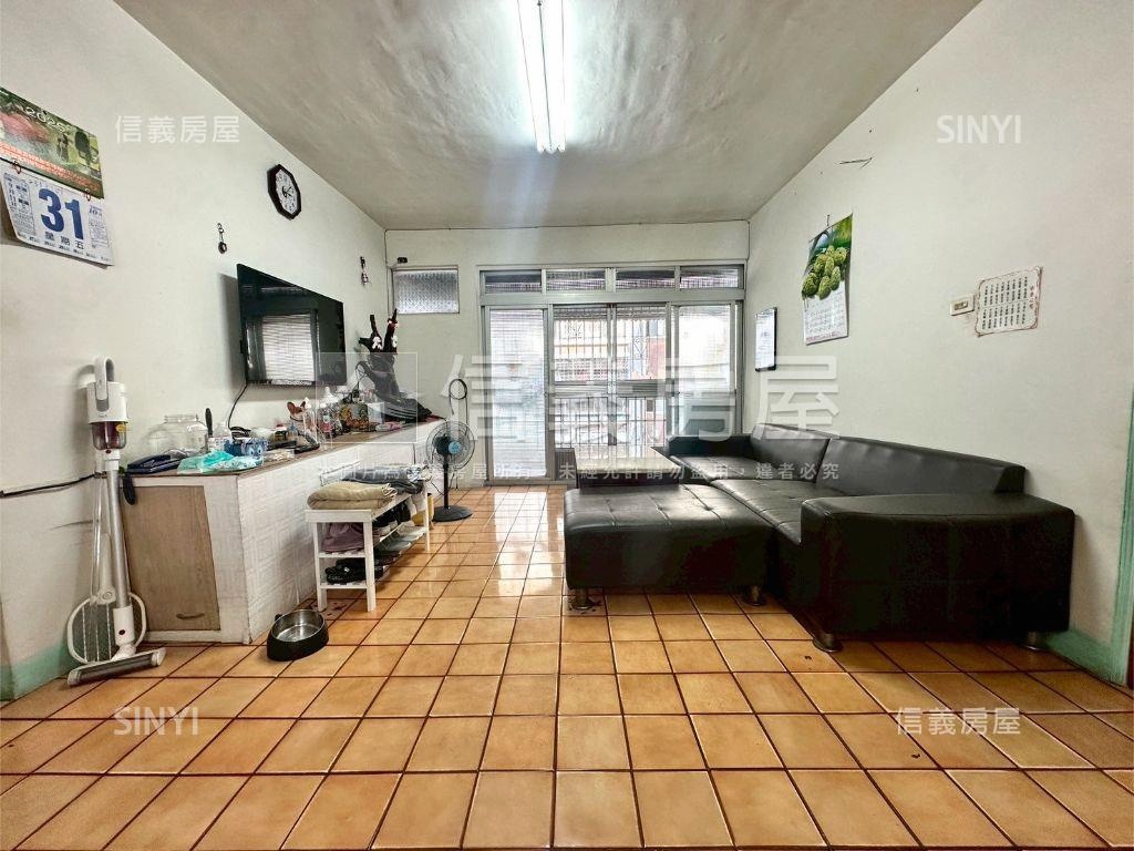 楠梓採光明亮三房房屋室內格局與周邊環境