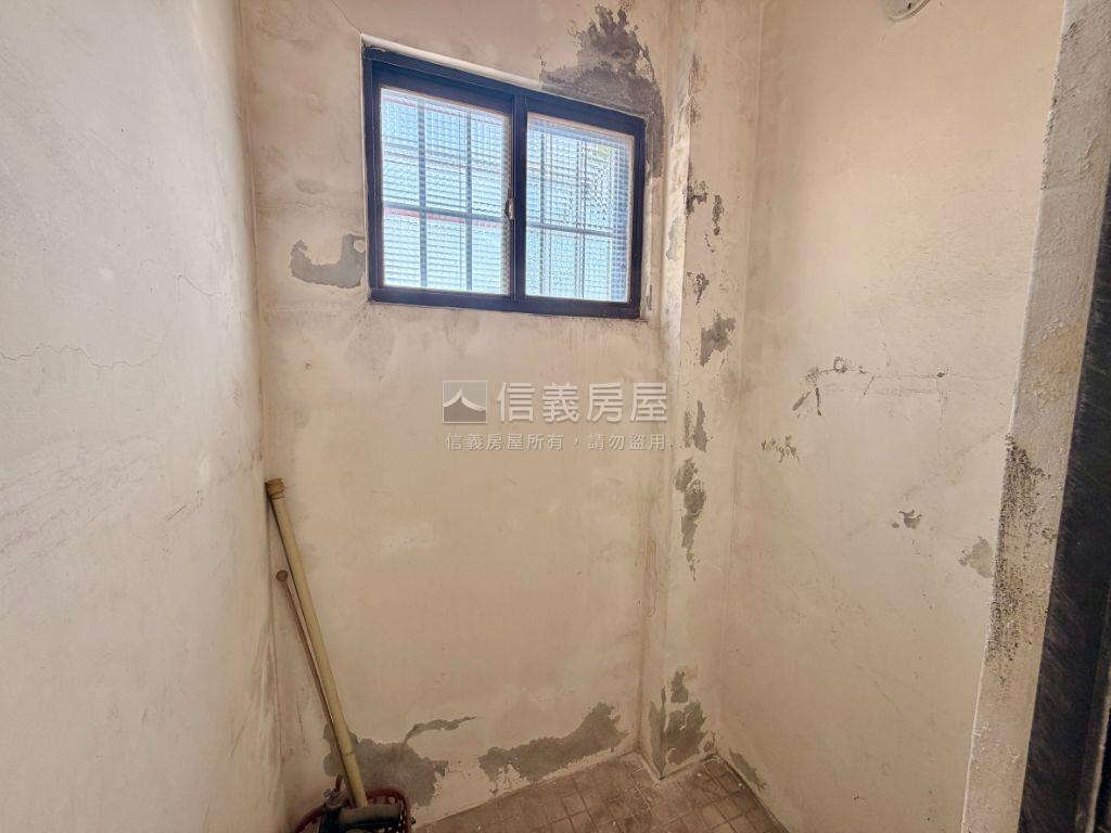 專任！近一中漂亮四樓美寓房屋室內格局與周邊環境