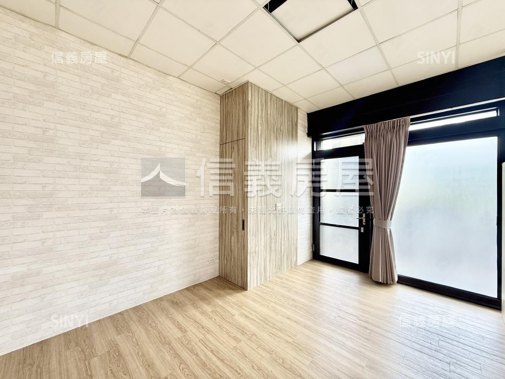 小港面寬質感店面房屋室內格局與周邊環境