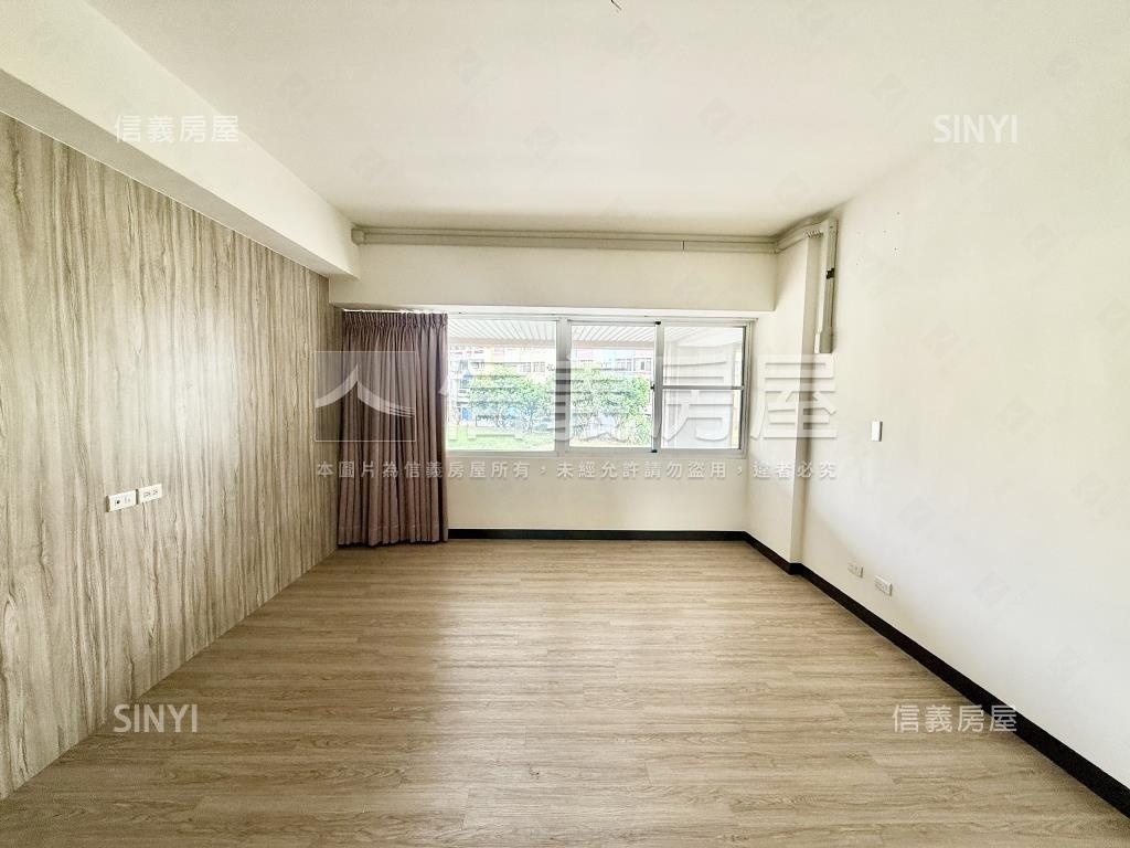 小港面寬質感店面房屋室內格局與周邊環境