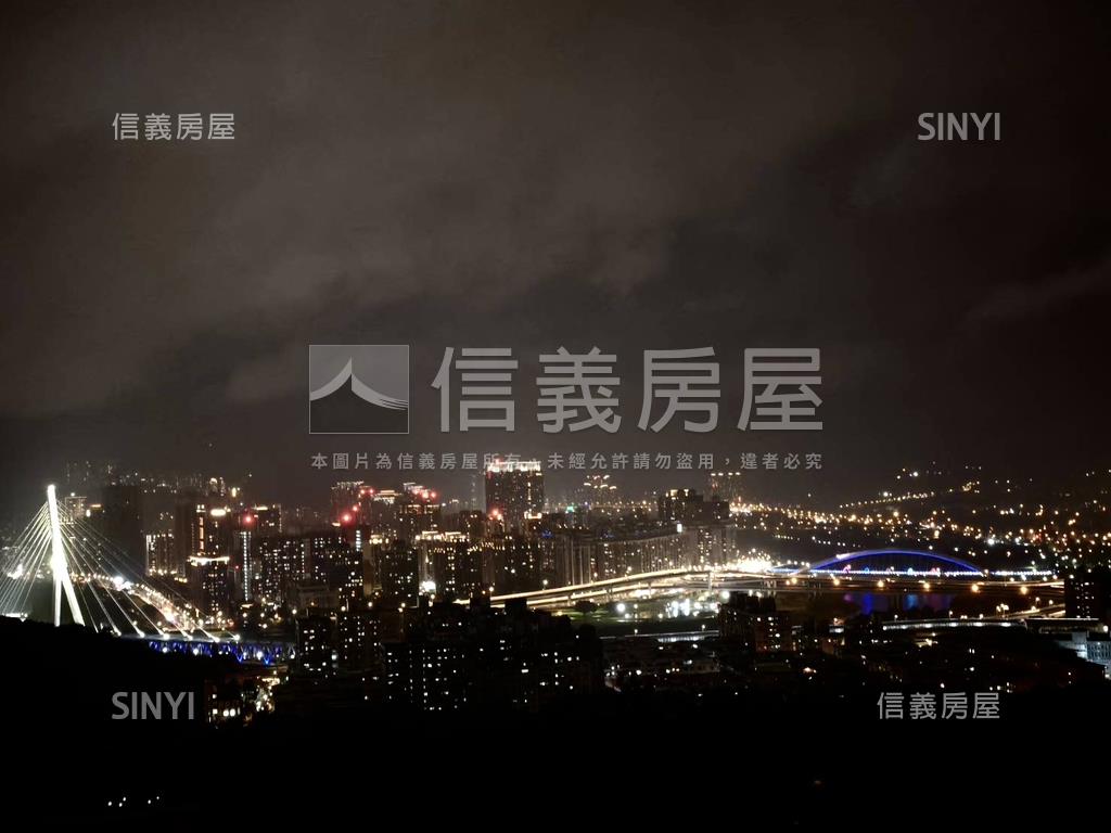 摩天稀有挑高景觀房屋室內格局與周邊環境