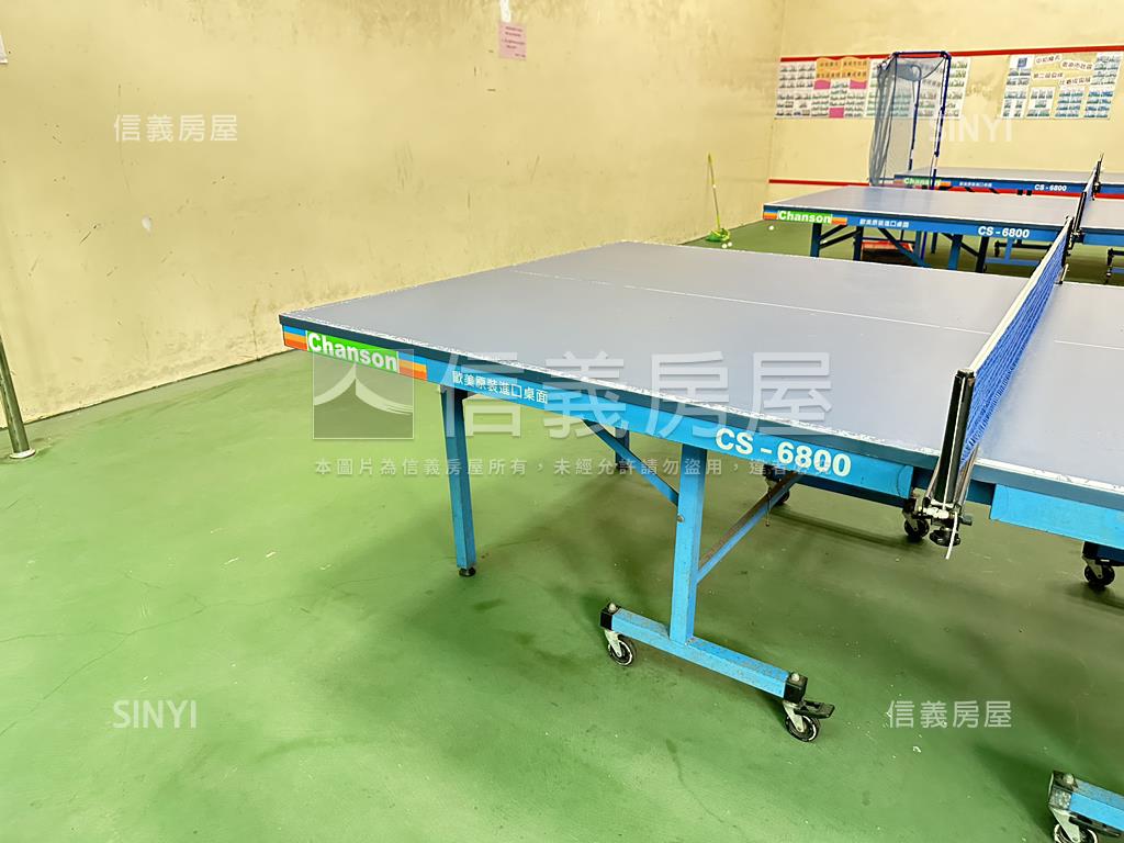 摩天稀有挑高景觀房屋室內格局與周邊環境