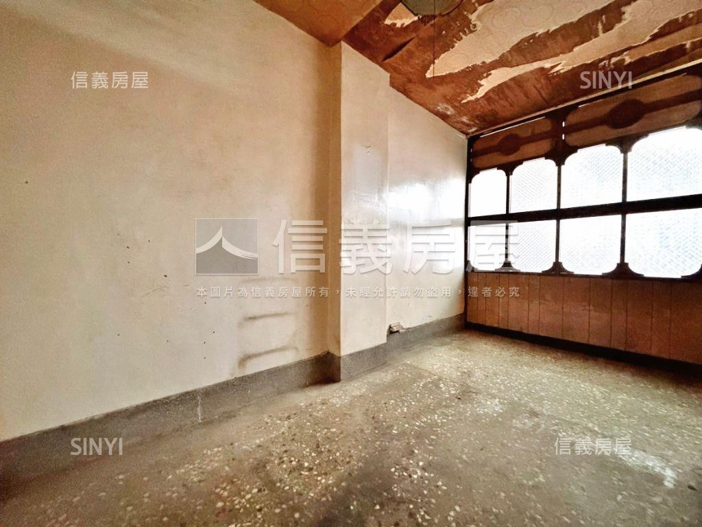 信義推薦。近捷運稀有透天房屋室內格局與周邊環境