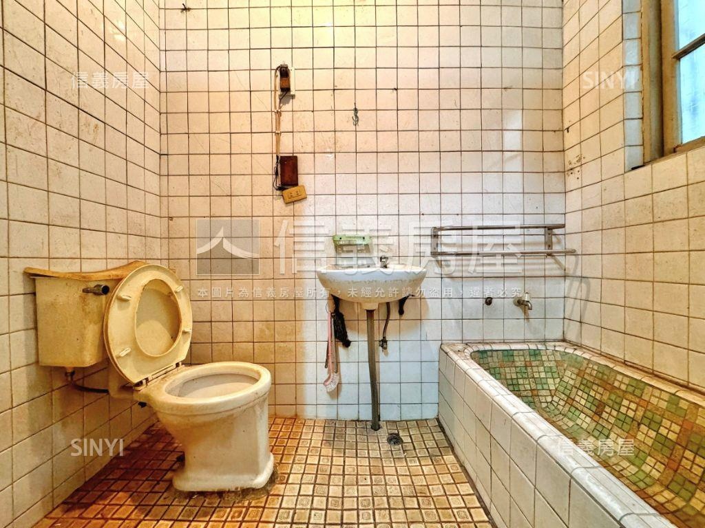 信義推薦。近捷運稀有透天房屋室內格局與周邊環境