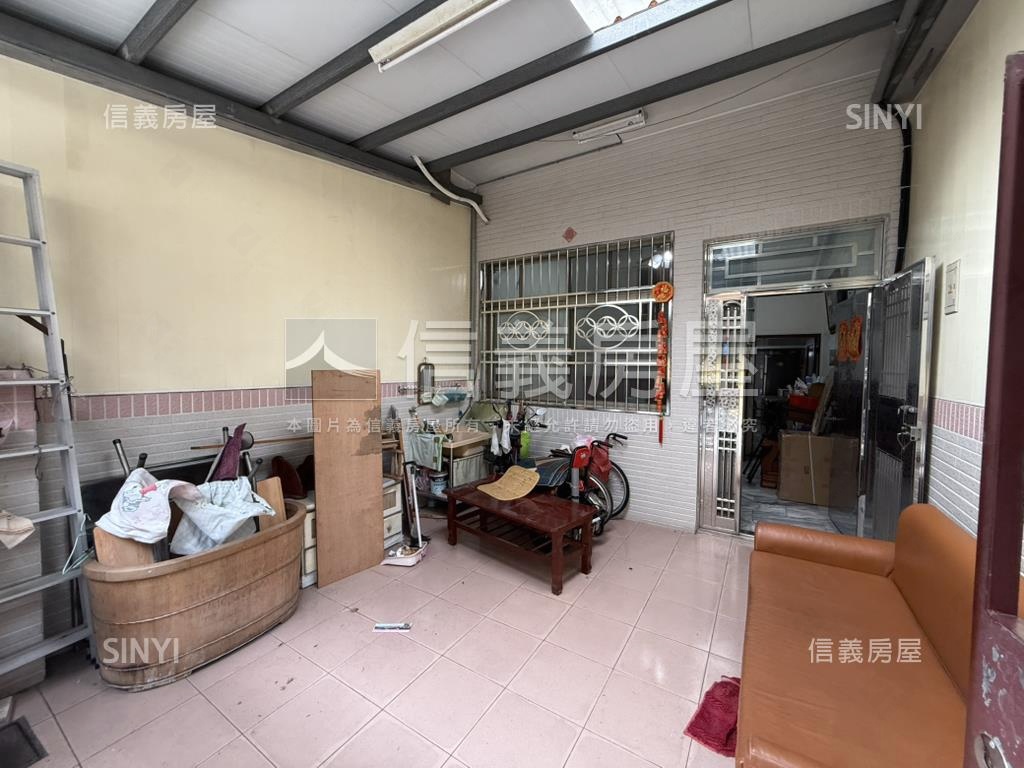 高應大正忠商圈好停車透天房屋室內格局與周邊環境