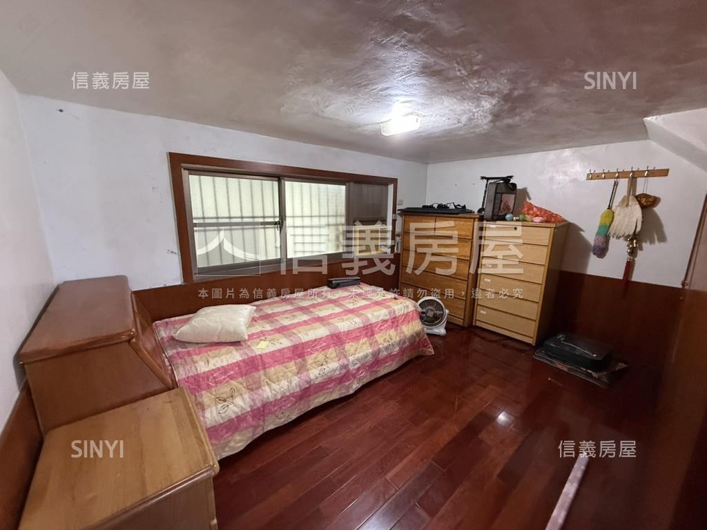 高應大正忠商圈好停車透天房屋室內格局與周邊環境