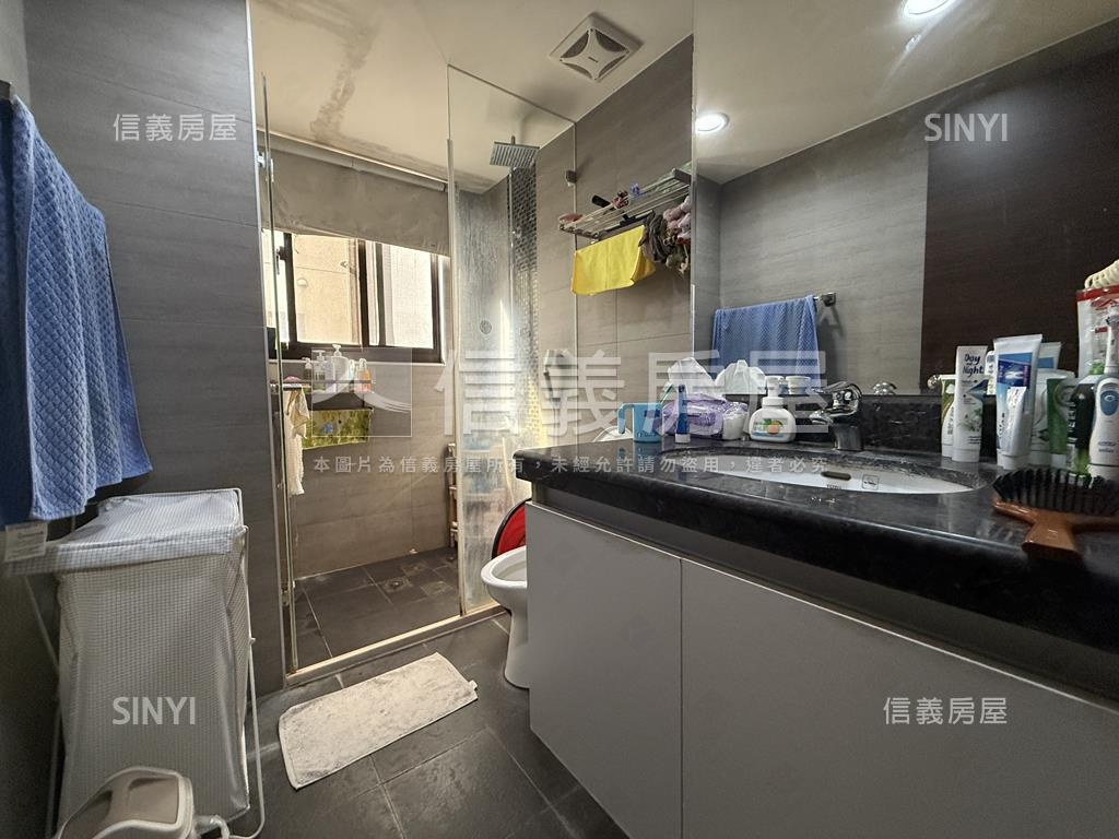 悠活郡朝南三房平車房屋室內格局與周邊環境