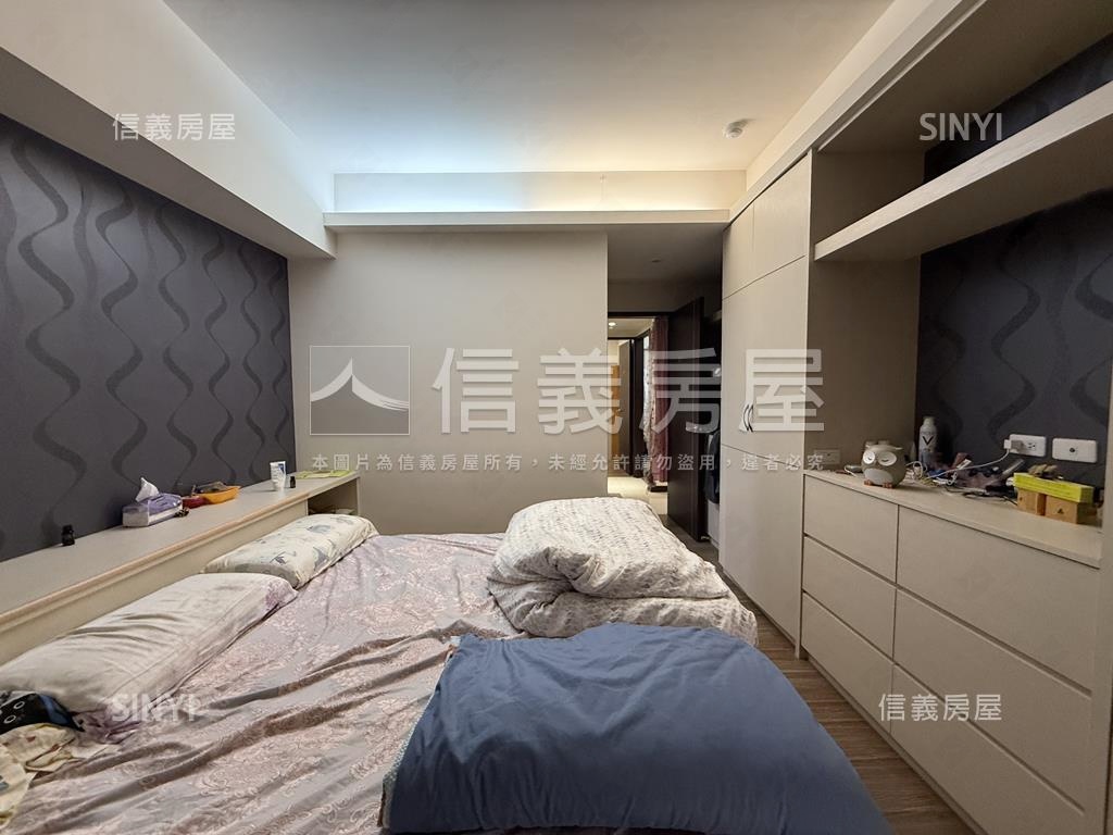 悠活郡朝南三房平車房屋室內格局與周邊環境