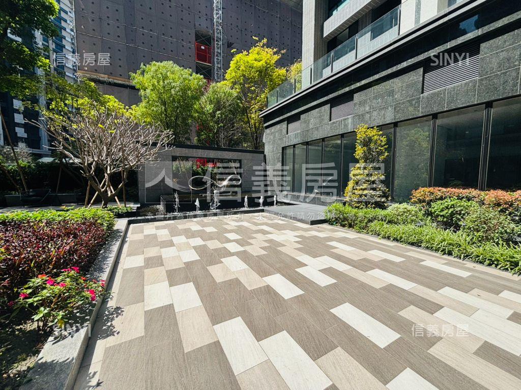 ｛帝景５｝高樓景觀雙陽台房屋室內格局與周邊環境