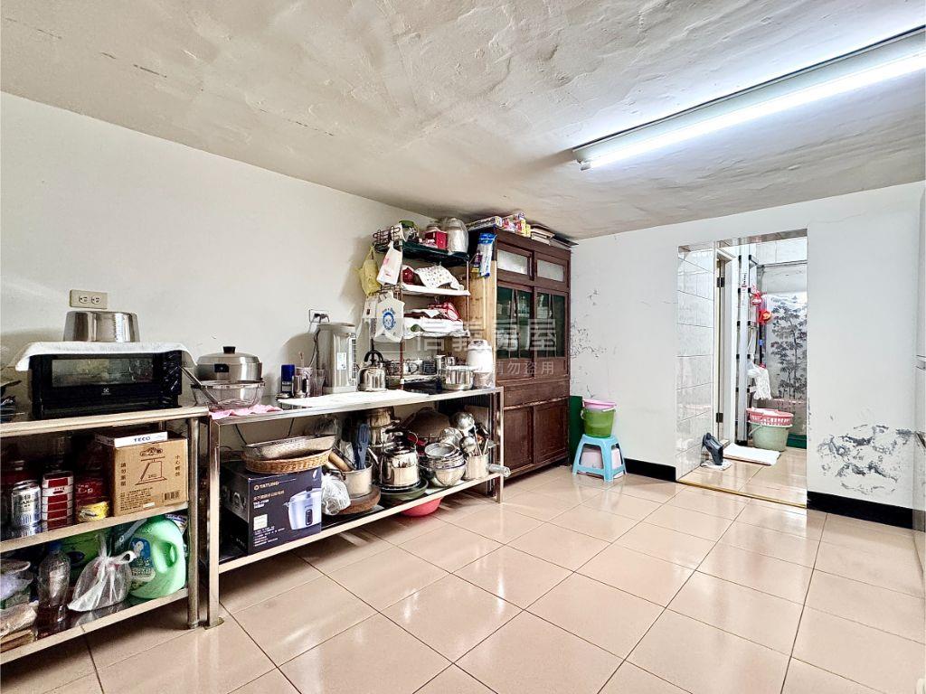 楠梓低總價美透天房屋室內格局與周邊環境