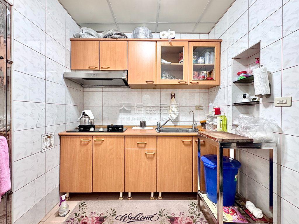 楠梓低總價美透天房屋室內格局與周邊環境