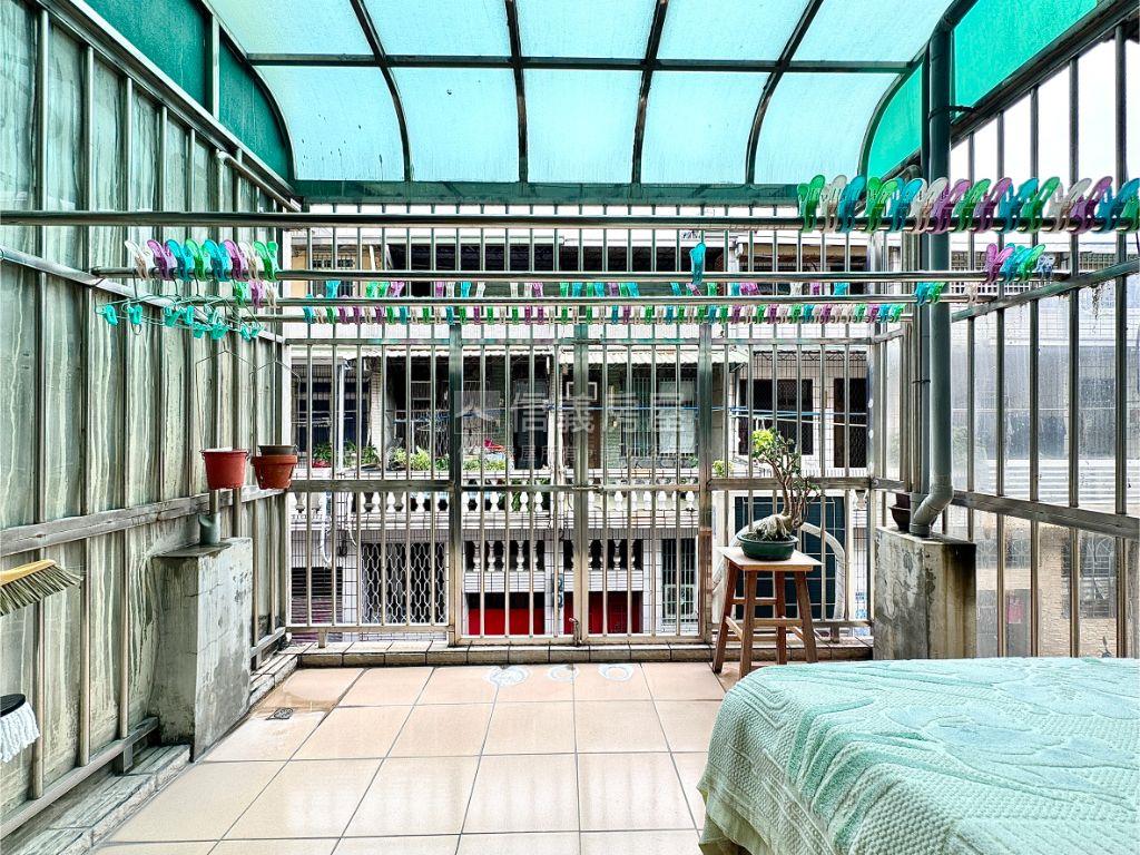 楠梓低總價美透天房屋室內格局與周邊環境