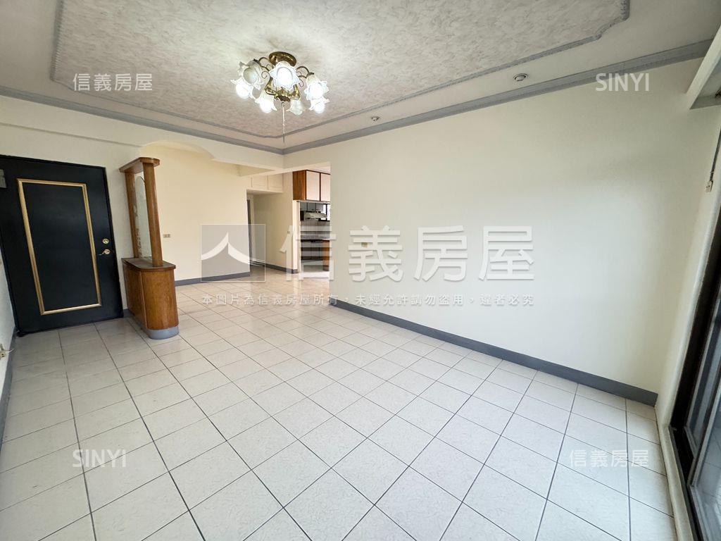 五股明亮電梯頂加佳房屋室內格局與周邊環境
