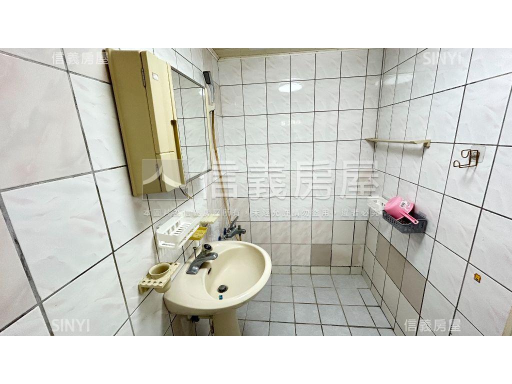 凡爾賽屋主整理美三房房屋室內格局與周邊環境