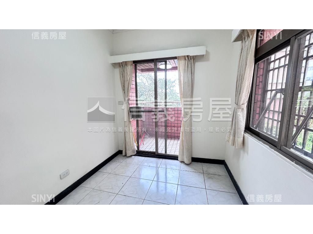 凡爾賽屋主整理美三房房屋室內格局與周邊環境