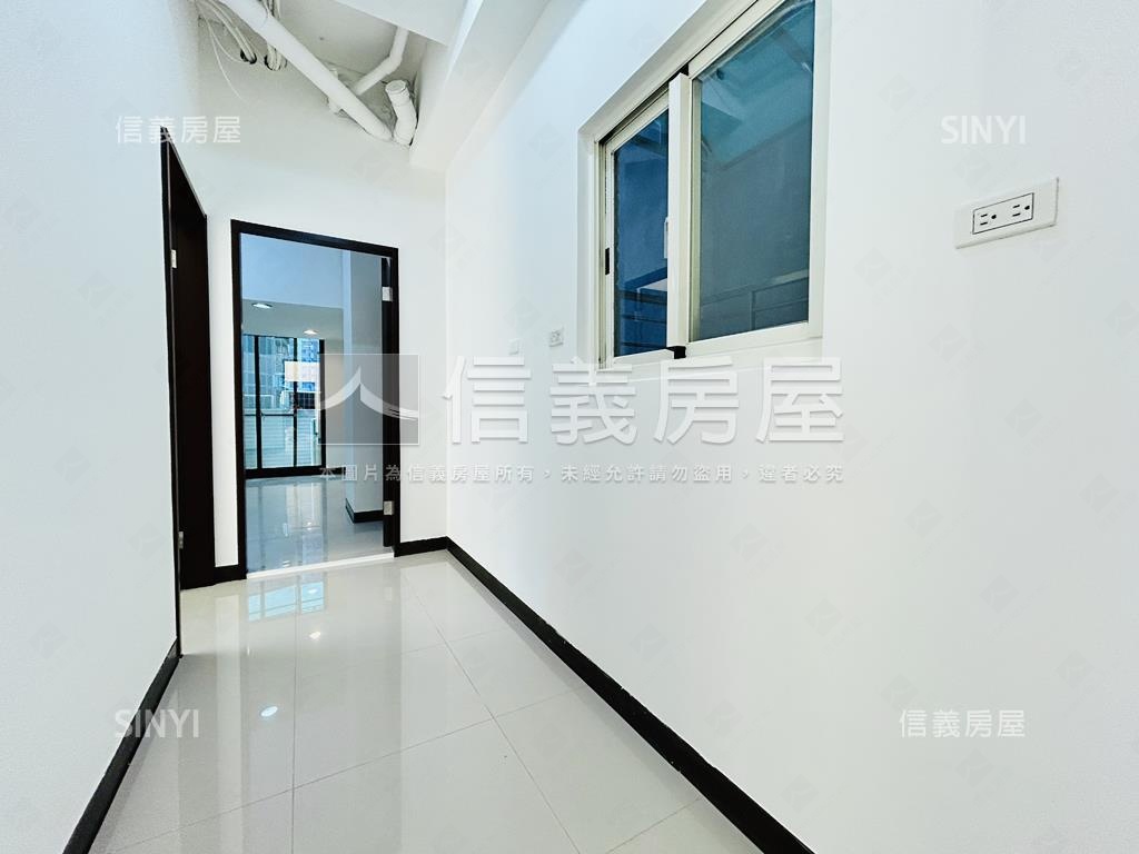 近捷運。稀有一層一戶華廈房屋室內格局與周邊環境