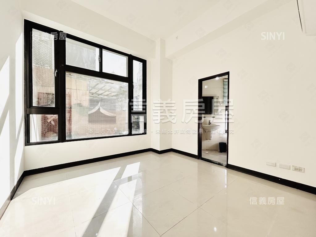 近捷運。稀有一層一戶華廈房屋室內格局與周邊環境