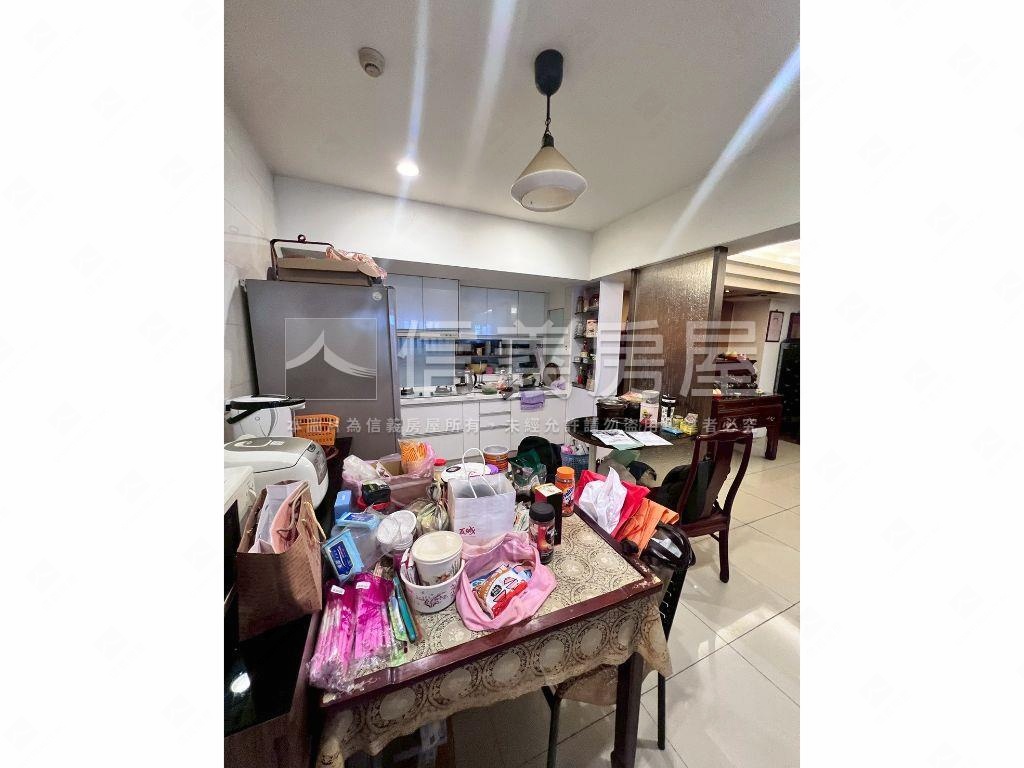 永安站公園圖書館邊間房屋室內格局與周邊環境