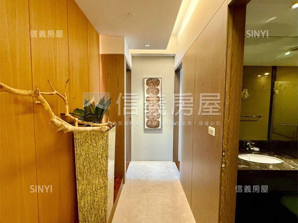 精美裝潢皇居高樓雙平車房屋室內格局與周邊環境