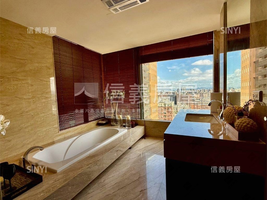 精美裝潢皇居高樓雙平車房屋室內格局與周邊環境