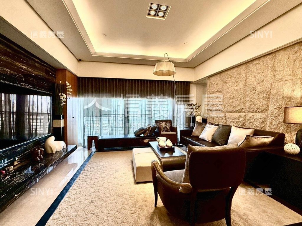 精美裝潢皇居高樓雙平車房屋室內格局與周邊環境