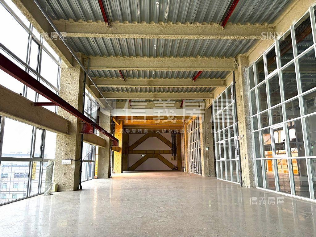 新北鋼骨企業總部３樓房屋室內格局與周邊環境