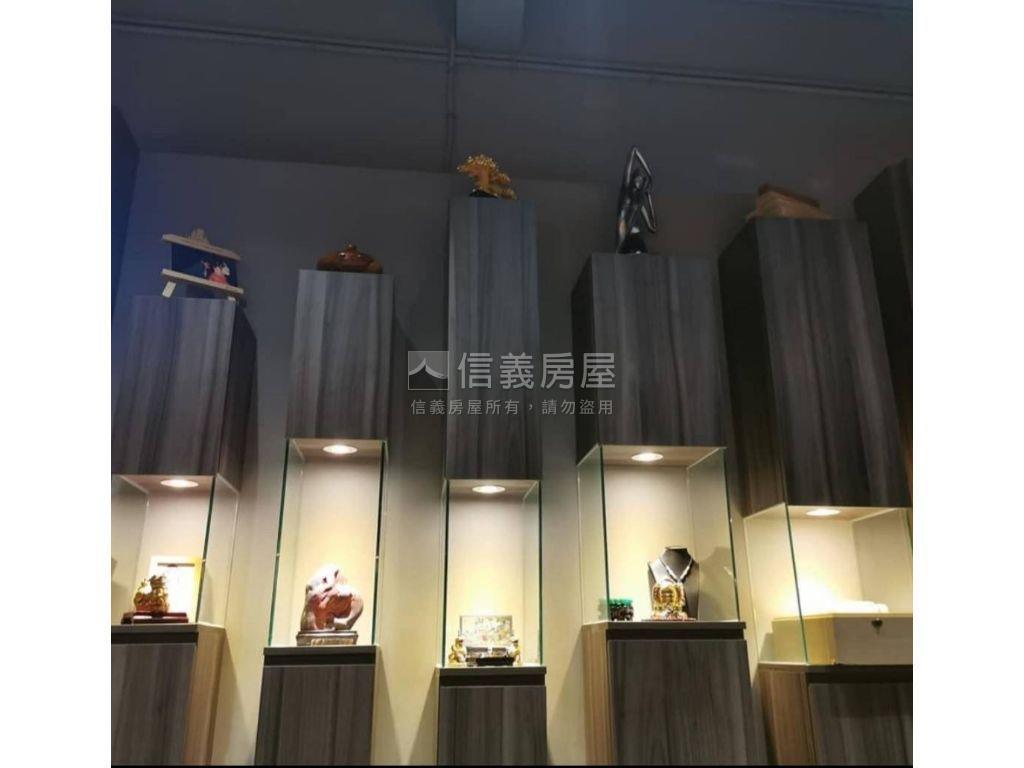 全室裝潢住辦店面三角窗房屋室內格局與周邊環境