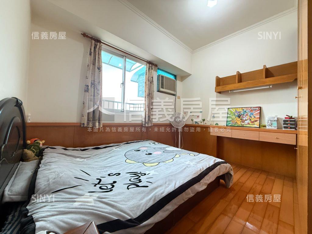 易立購邊間採光四房車位房屋室內格局與周邊環境