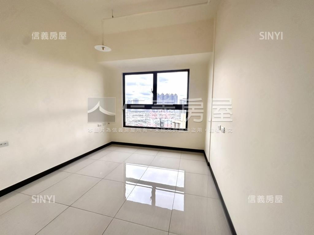 英倫公園面北景觀三房車位房屋室內格局與周邊環境