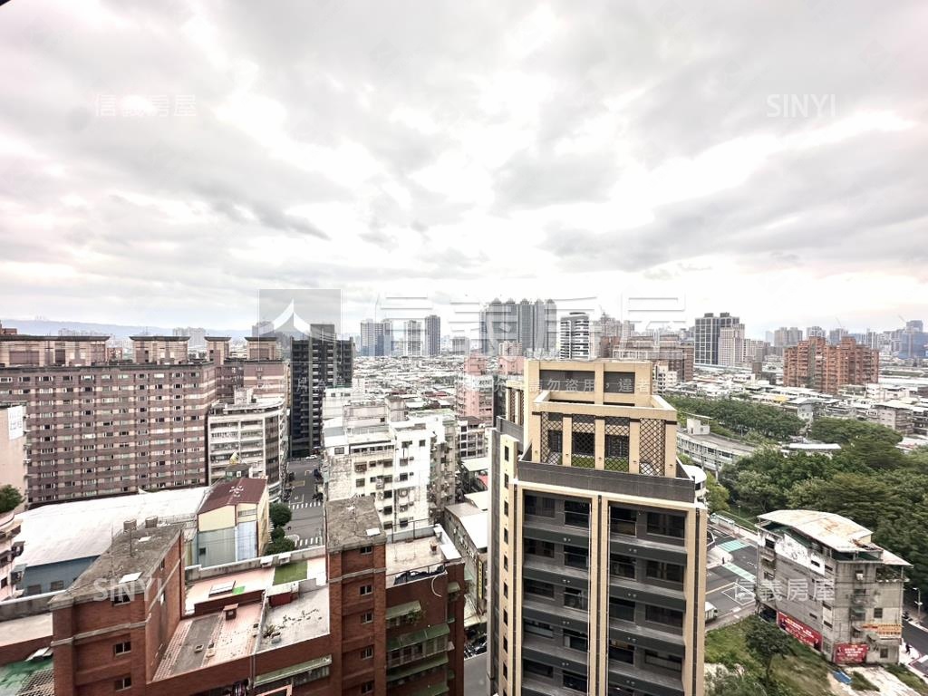 英倫公園面北景觀三房車位房屋室內格局與周邊環境