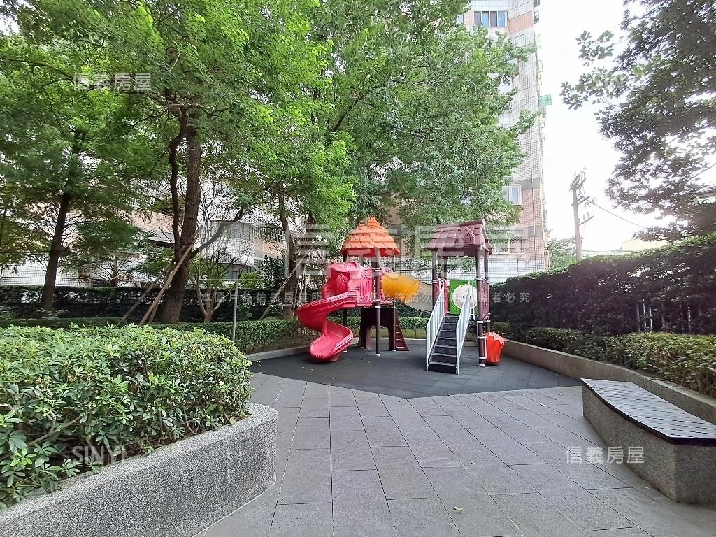 國聚之界高樓視野三房平車房屋室內格局與周邊環境
