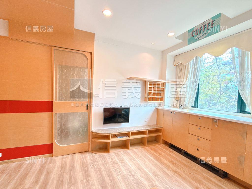 【雲天】溫泉景觀大套房房屋室內格局與周邊環境