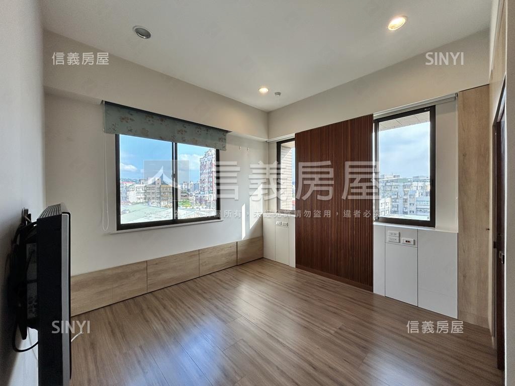 明德捷運同社區兩戶房屋室內格局與周邊環境