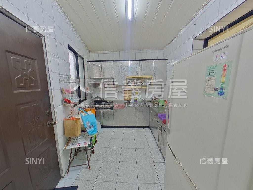 東區大大透天房屋室內格局與周邊環境