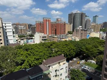工學園道首排綠景四房平車
