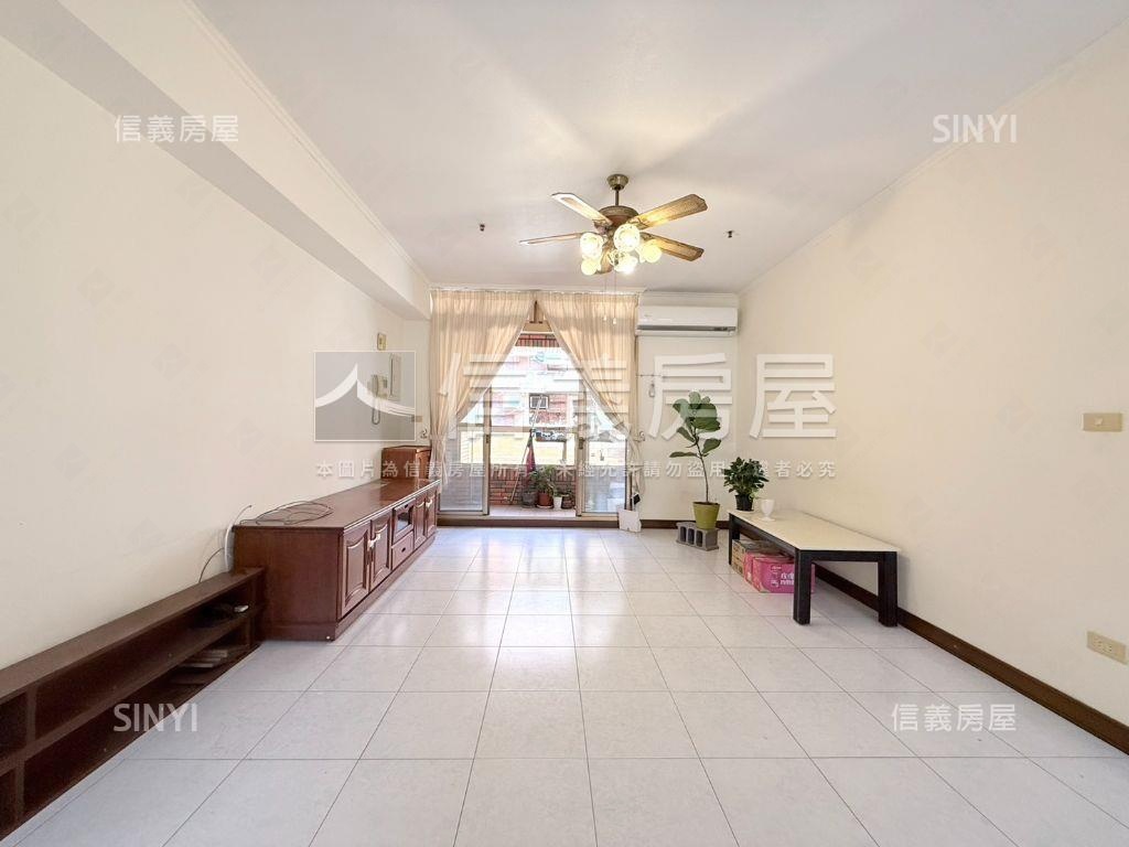 河堤陽台進出平車房屋室內格局與周邊環境