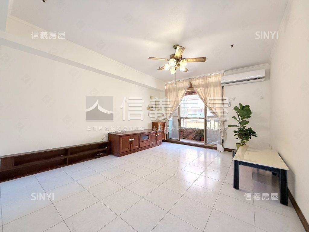 河堤陽台進出平車房屋室內格局與周邊環境