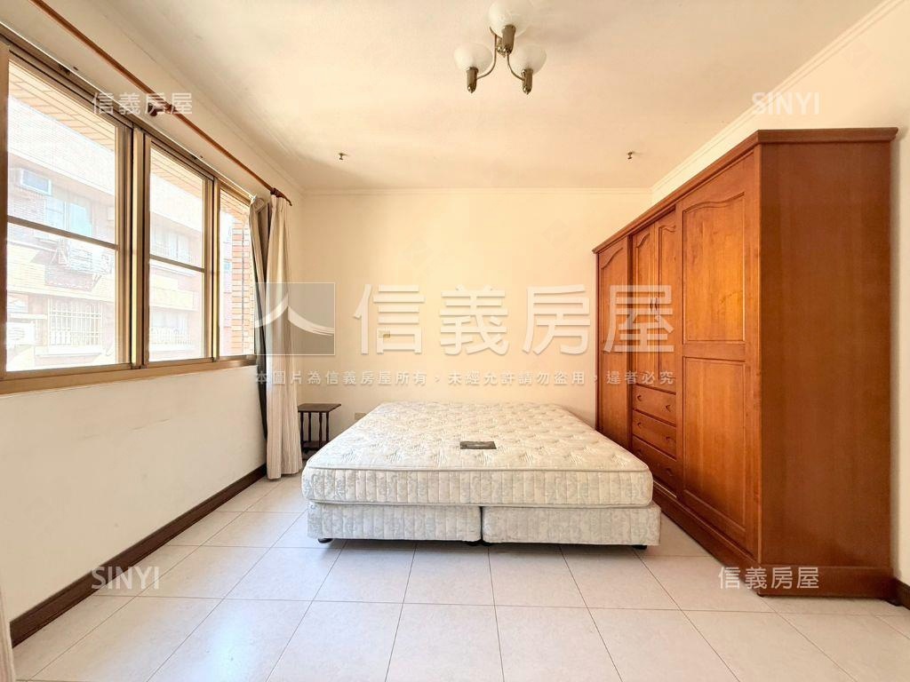 河堤陽台進出平車房屋室內格局與周邊環境